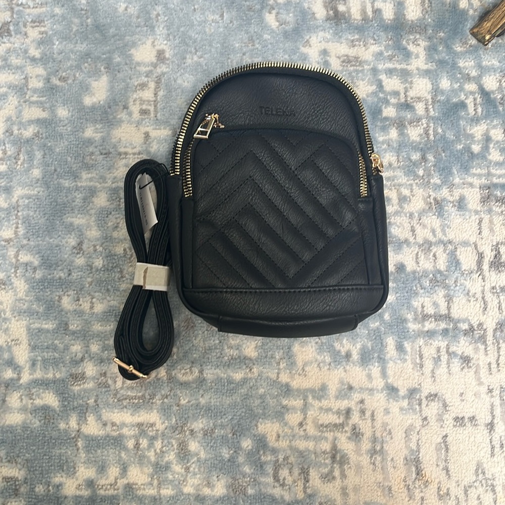 Adorable black Crossbody bag